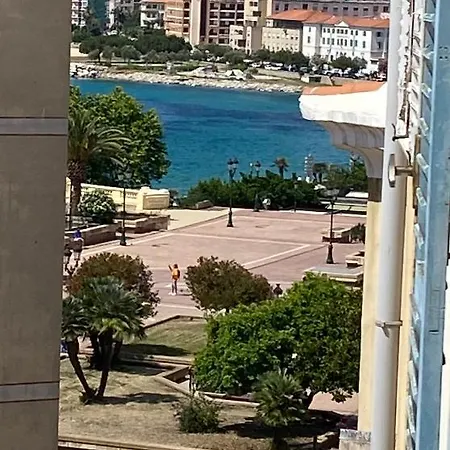 Au Coeur De La Vieille