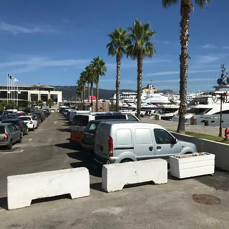 Au Coeur De La Vieille *