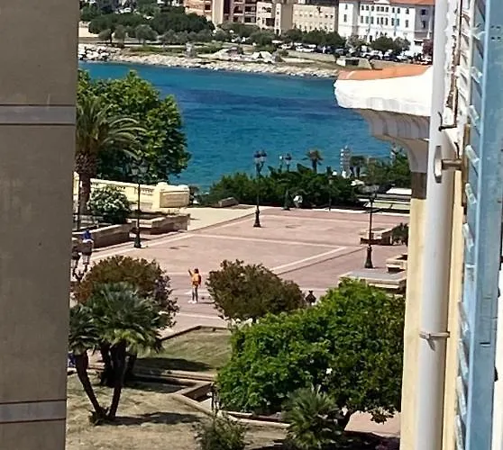 Au Coeur De La Vieille