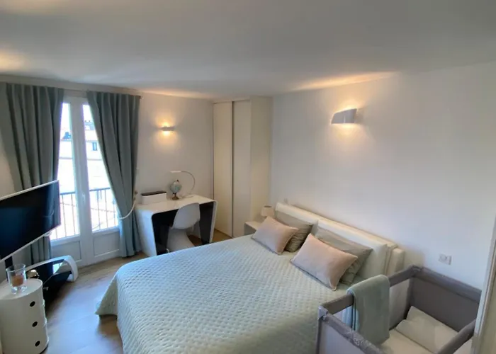 Au Coeur De La Vieille Apartment