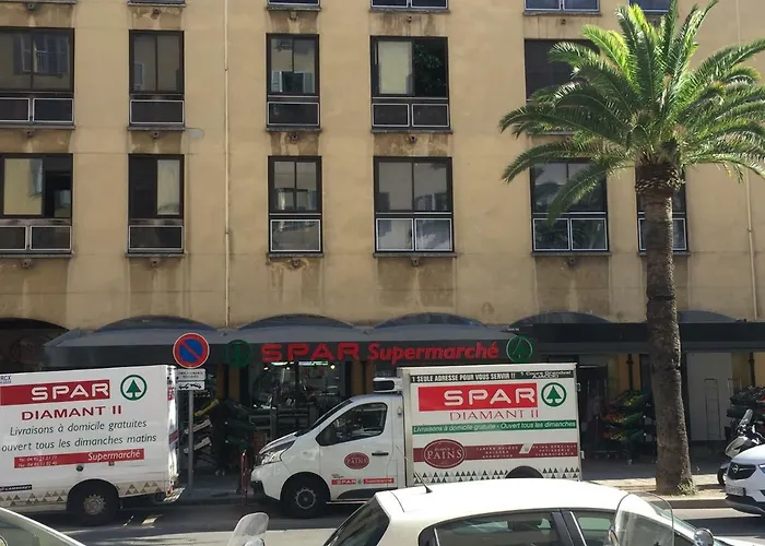 Au Coeur De La Vieille *